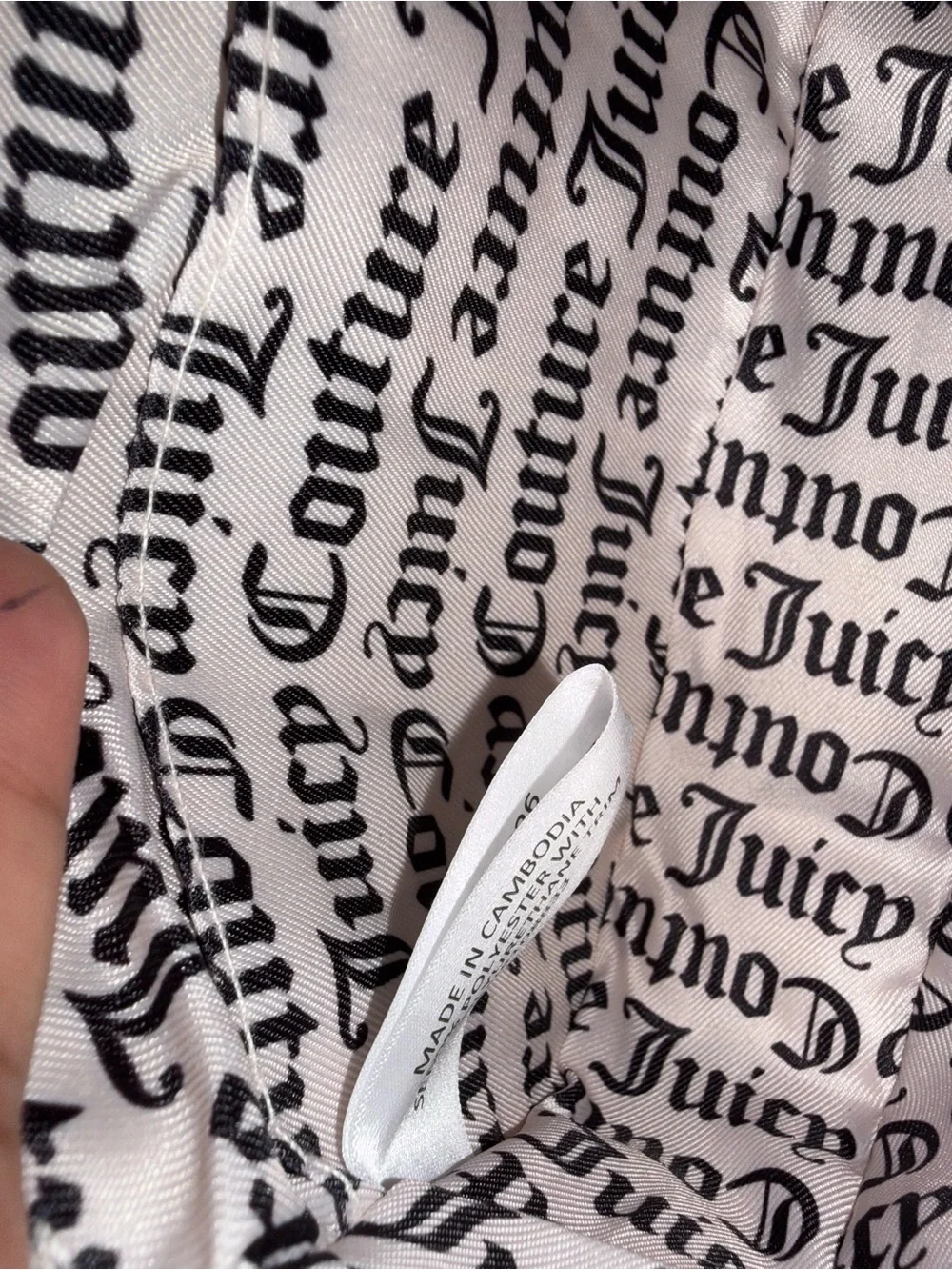 NWT Juicy Couture- Totally Juicy Convertible Mini Wristlet in Buff Beige